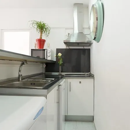 Bright Beachfront Apartamento